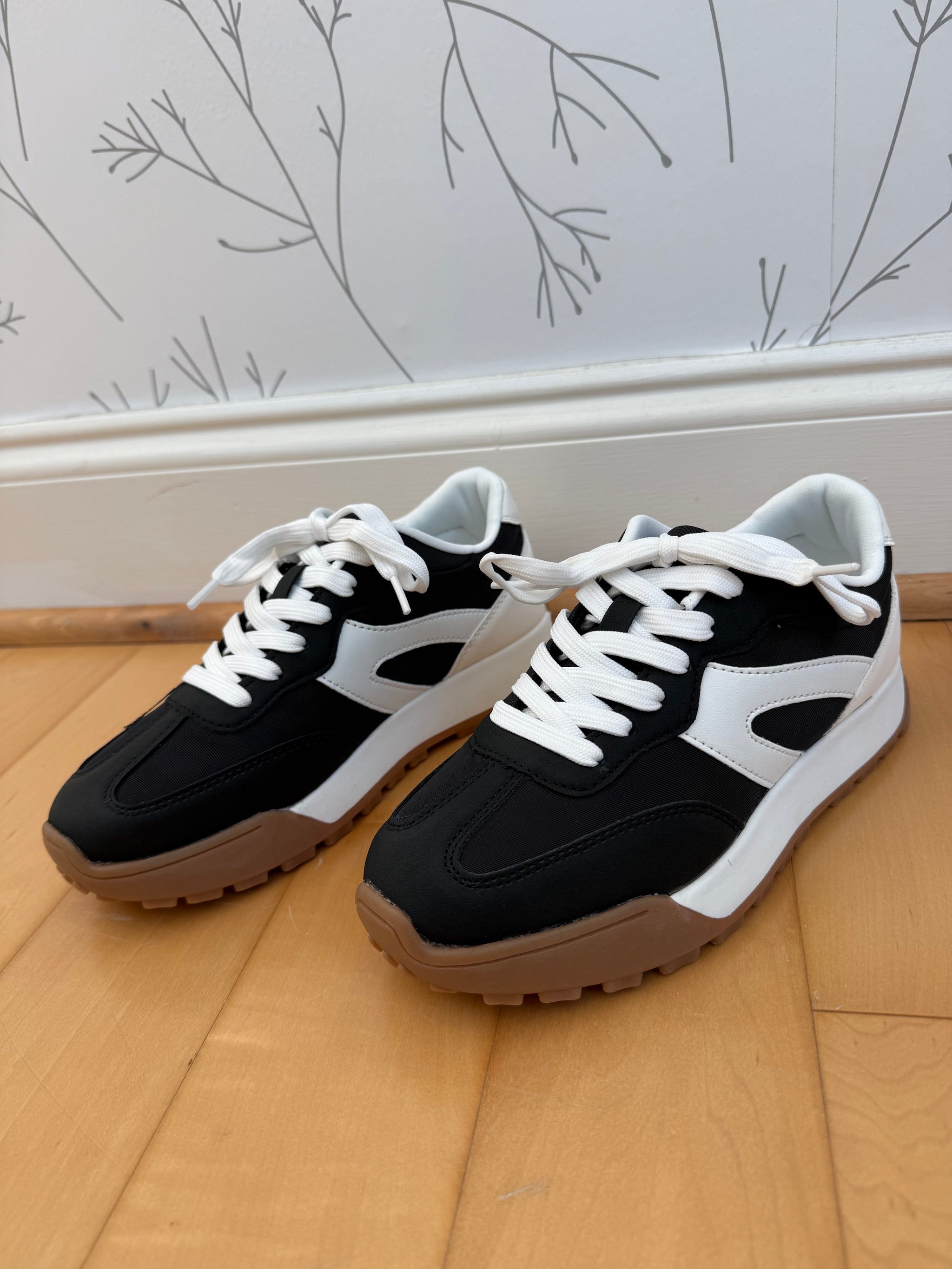 Ash Trail Lug Sole Sneaker