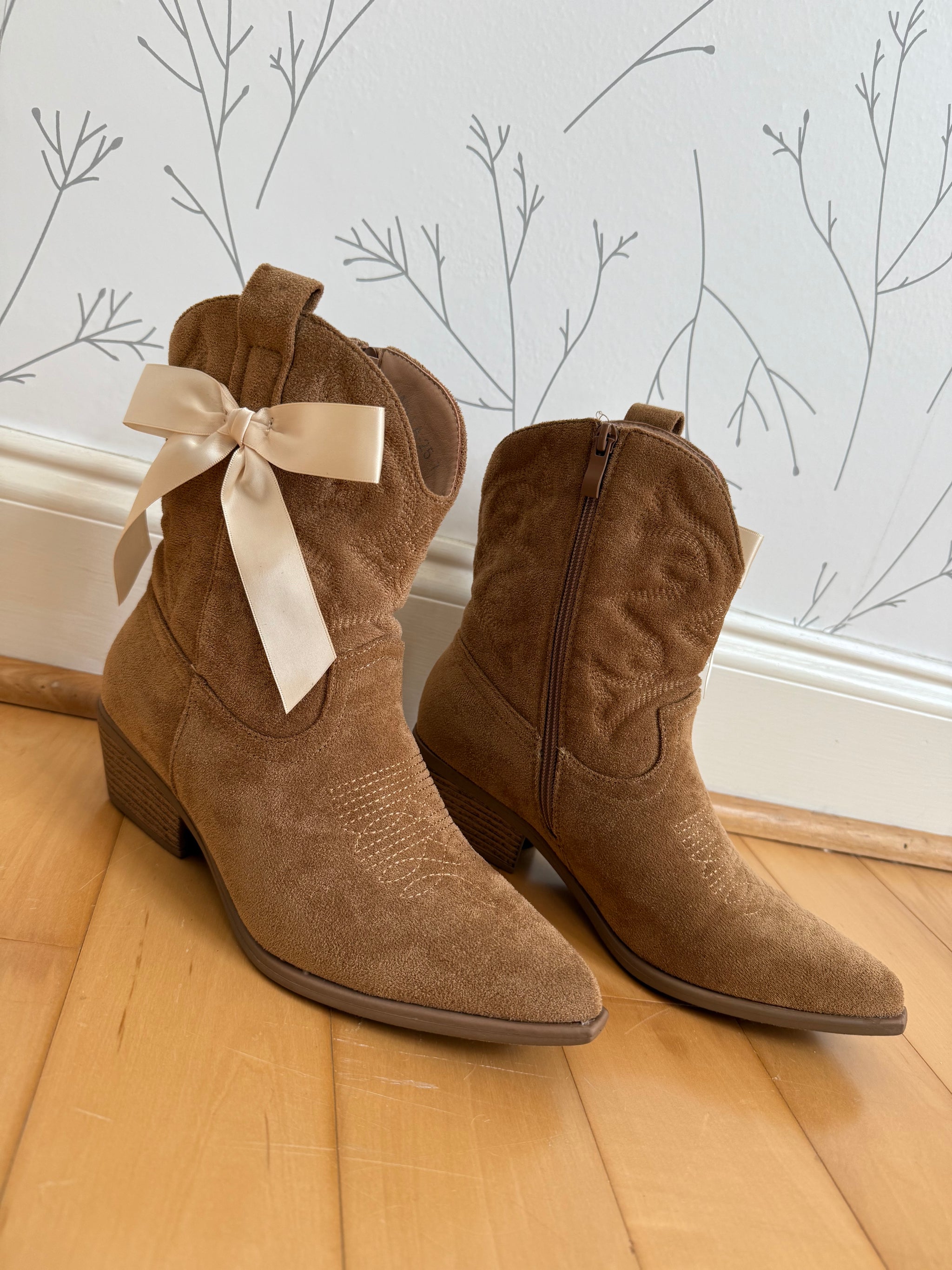 The Sweetheart Boot