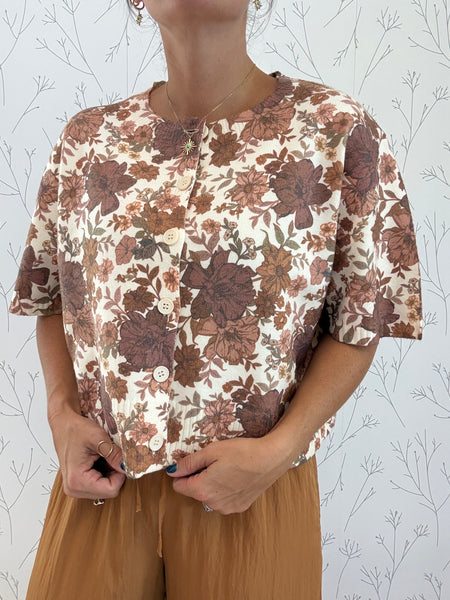 Sweet Magnolia Button Up Top
