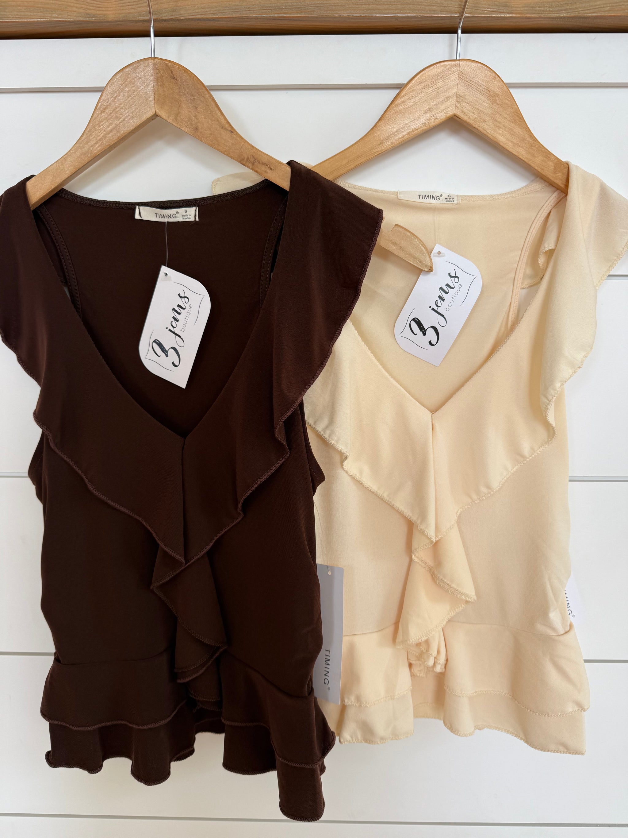 Leaves & Lattes Top
