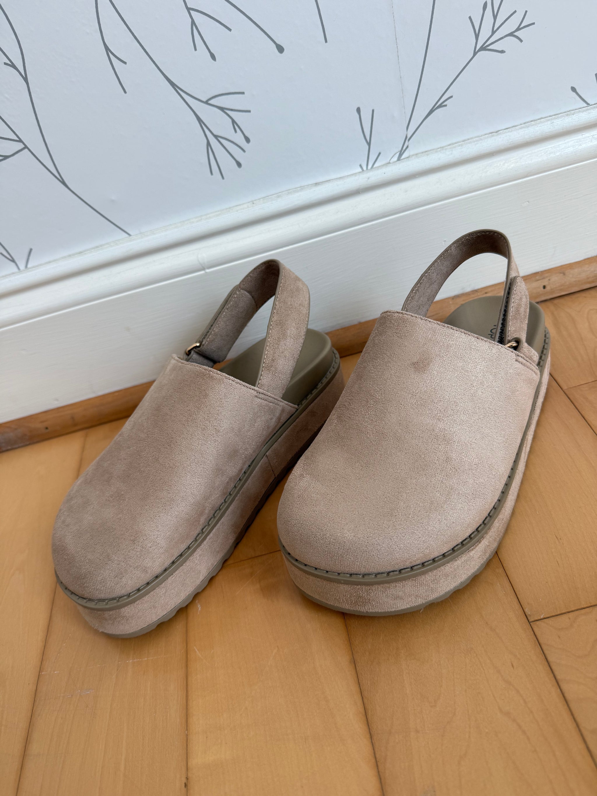Slingback Clog