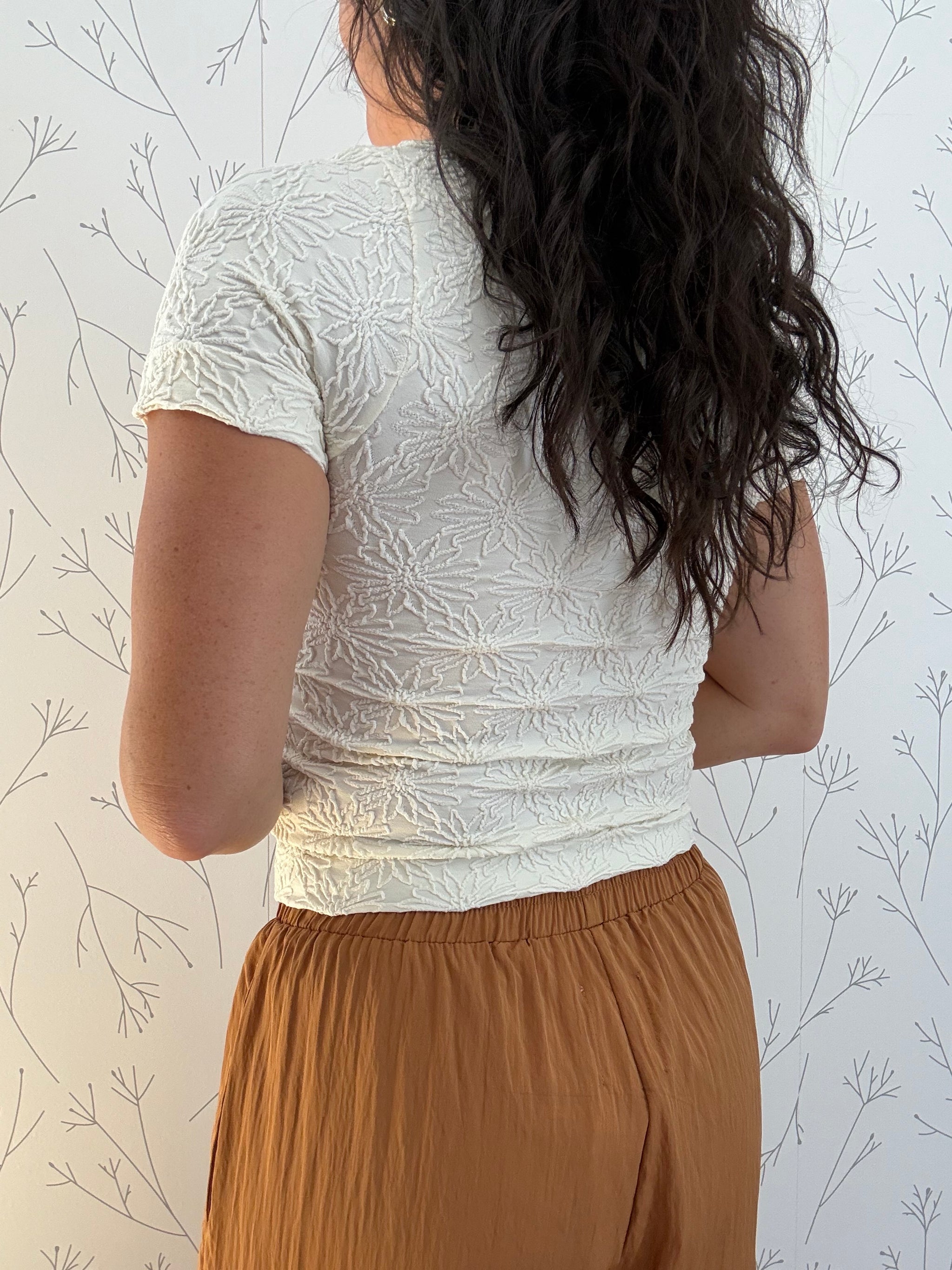Floral Textured Seamless Tee