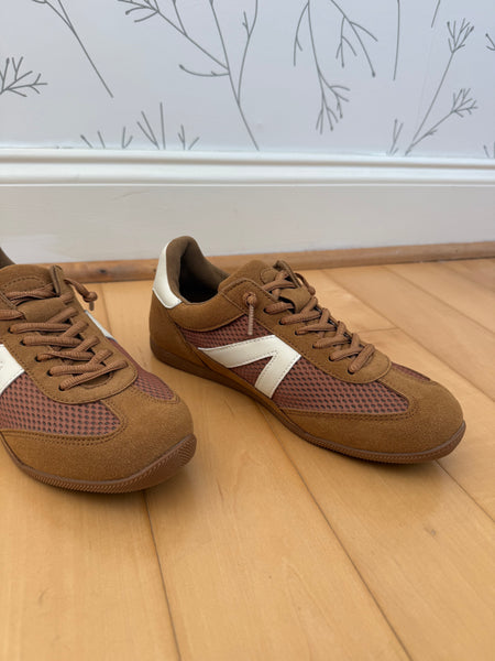 Matthew Sneaker