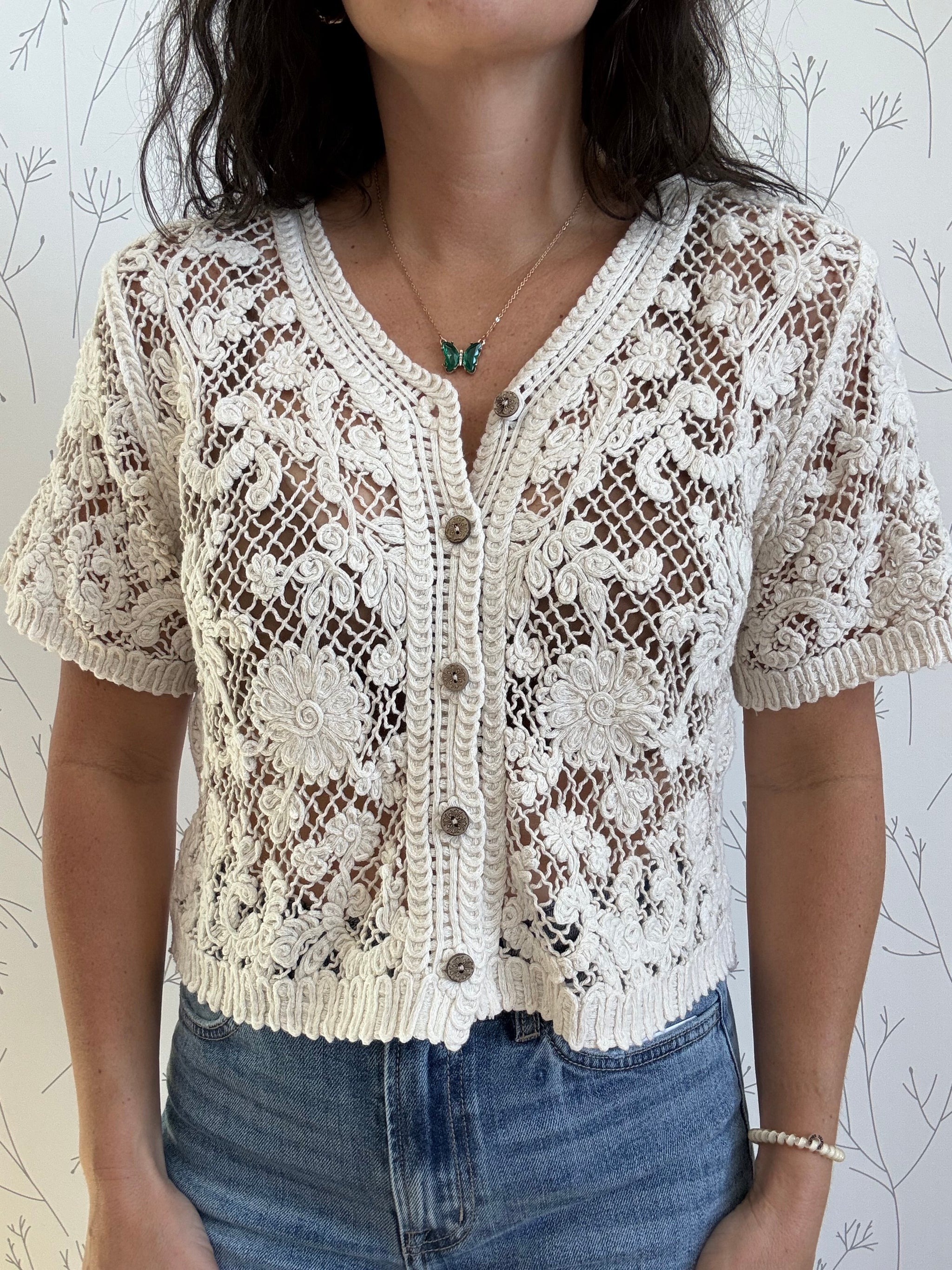 Petal Thread Button-Down