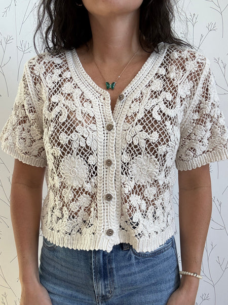 Petal Thread Button-Down