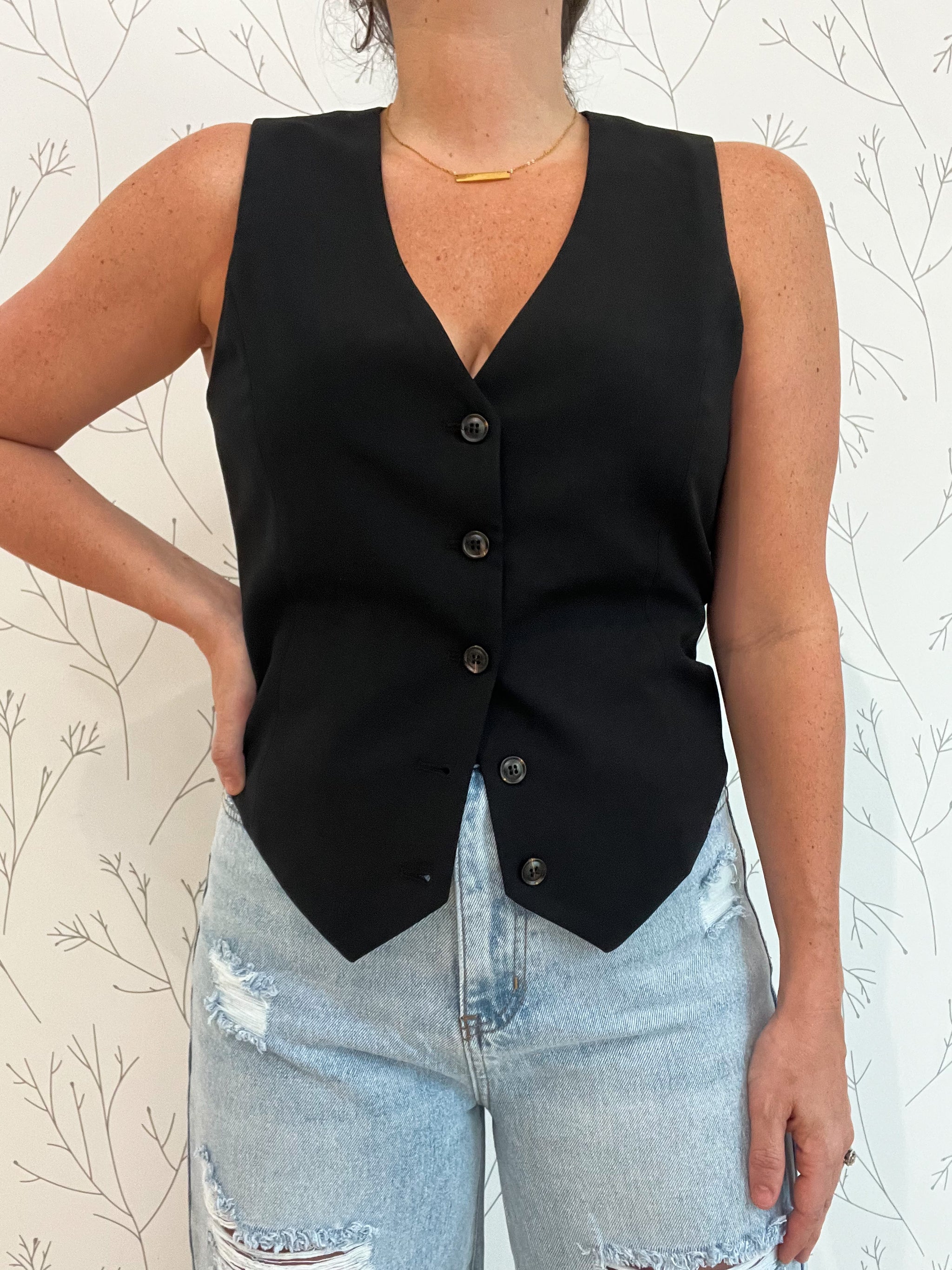 Sleeveless Classic Solid Vest