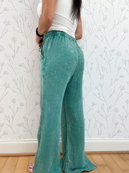 Loose Cargo Pocket Jeans