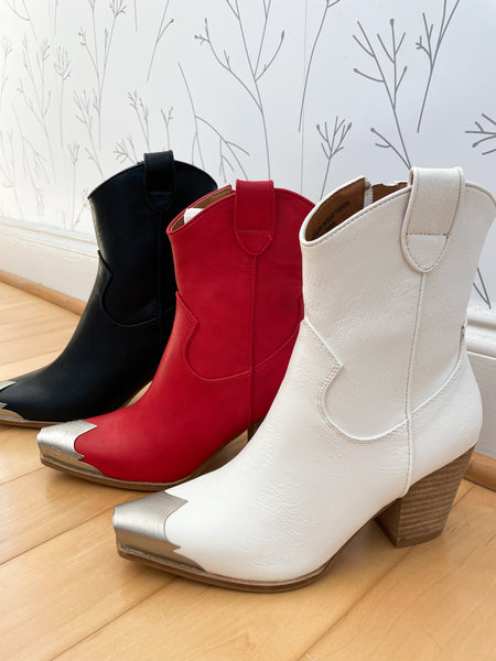 Cowgirl Style Steel Toe Bootie