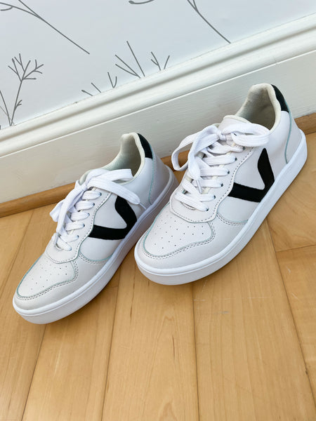 Chasity Sneaker